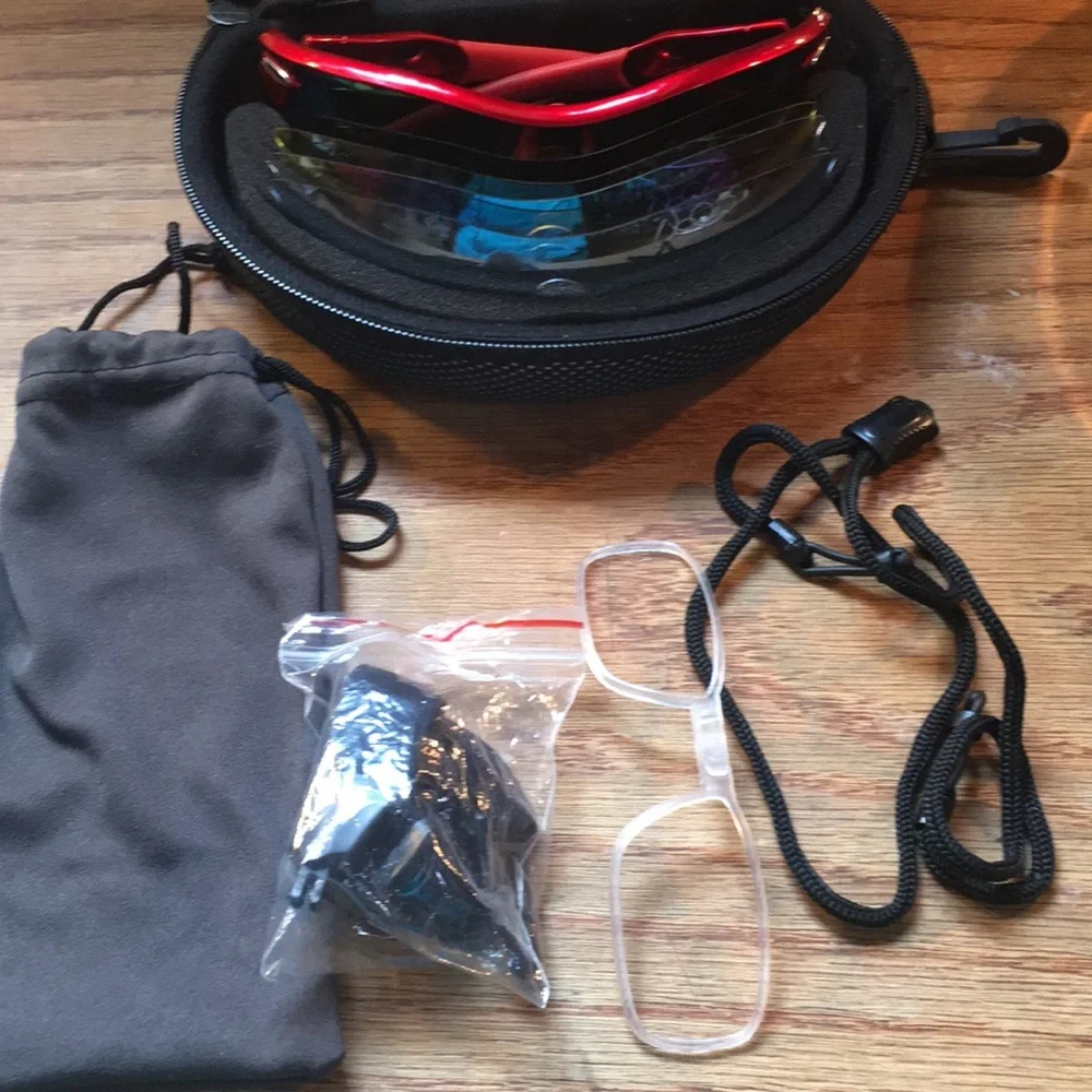 Hoter sun glasses with interchangeable lenses